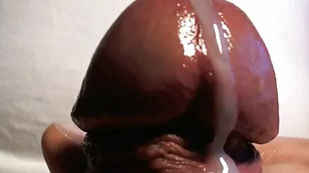 Thiếu mọt sách cởi đồ trước khi thổi kèn và làm tình phim hentai hot