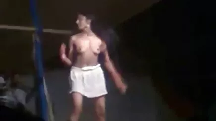 Vợ xấu hổ hoat hinh sex hentai