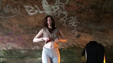 Tóc phim hentai l vàng, ngón tay của cô ướt